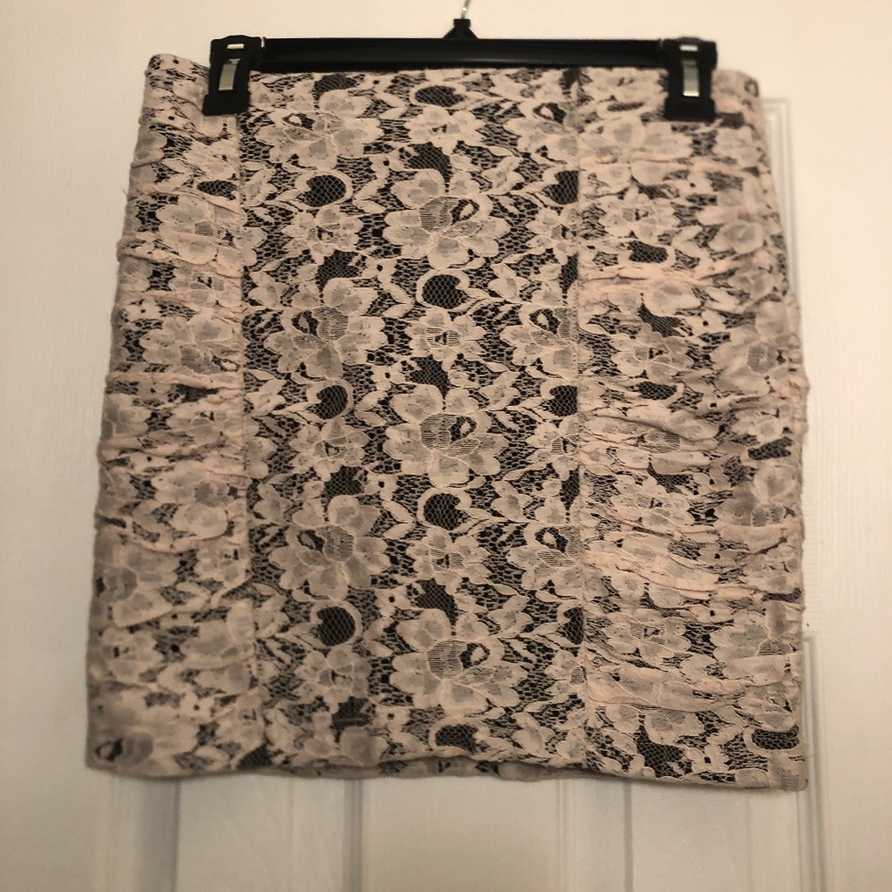 Forever 21 Lace Black and Light Pink skirt